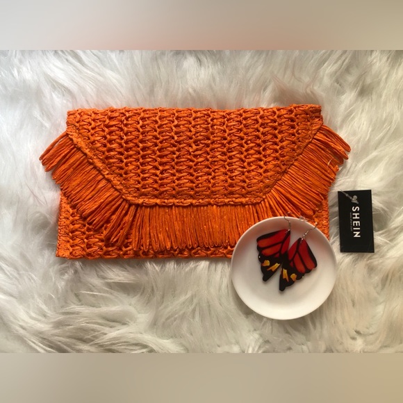 SHEIN handbag & butterfly earrings - Picture 1 of 8